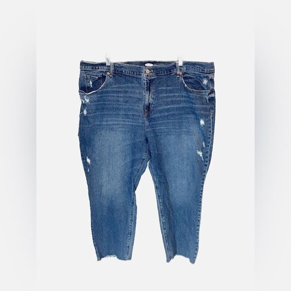 Old Navy Boyfriend Mid Rise Distressed Fray Hem Plus Size Jeans - Picture 1 of 6